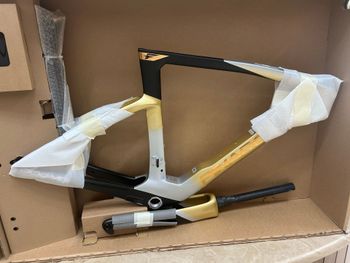 Tweedehands Pinarello DOGMA F DURA ACE Di2 2026 Frameset 2026 Road & Gravel