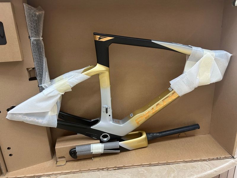 Used Pinarello DOGMA F DURA ACE Di2 2026 Frameset 2026 Road & Gravel