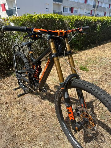 Brugt Propain Rage CF Mix Highend 2022 2022 Mountainbike — billede 5 af 6