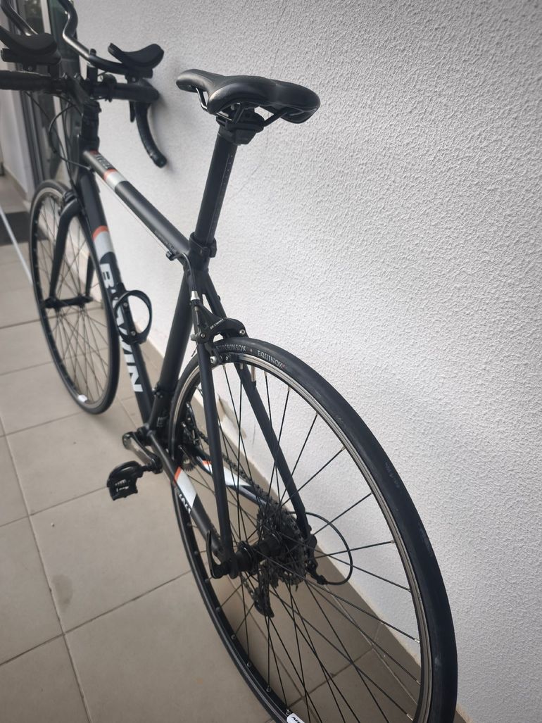 Used B Twin Triban Microshift 2016 Road & Gravel, Black — image 9 of 11