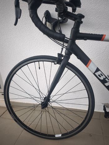 Used B Twin Triban Microshift 2016 Road & Gravel, Black — image 8 of 11
