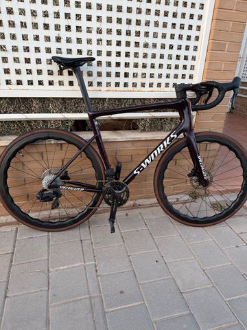 Used Specialized Tarmac Campagnolo Super Record 2026 Road & Gravel, Red — image 1 of 4