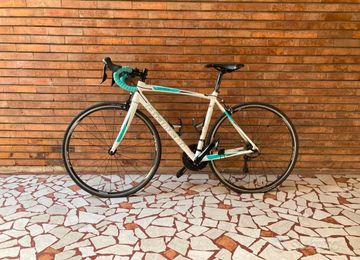 Tweedehands Bianchi Via Nirone Dama Sora 2018 2018 Road & Gravel — afbeelding 2 van 4