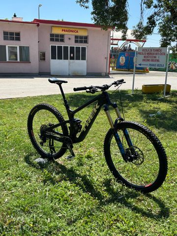 Brugt Trek Slash 9.7 Gen 5 2023 2023 Mountainbike — billede 2 af 3