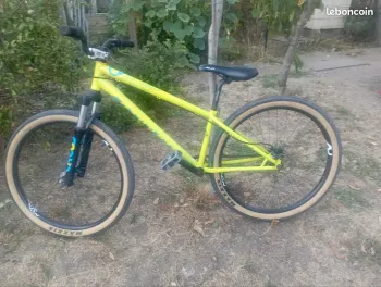 Specialized P26 2015 Mountainbike usato, Bianco — immagine 2 di 7
