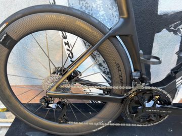 Used BMC Teammachine R Shimano Dura Ace Di2 2027 Road & Gravel, Black — image 2 of 6