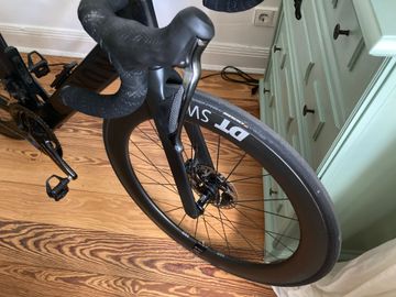 Canyon Aeroad CFR Disc Di2 2021 2021 Road & Gravel de segunda mano, Negro — imagen 9 de 11