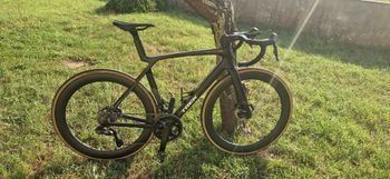 Trek Madone Shimano Ultegra Di2 2025 Road & Gravel usato