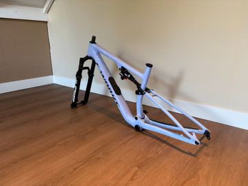 Used Specialized S-Works Epic 8 Frameset 2024 Frameset 2024 Mountainbike, Blue, 29 — image 2 of 5