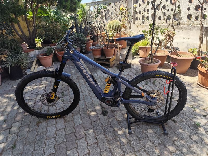 Used Pivot SHUTTLE LT Shimano Deore XT 2025 MTB