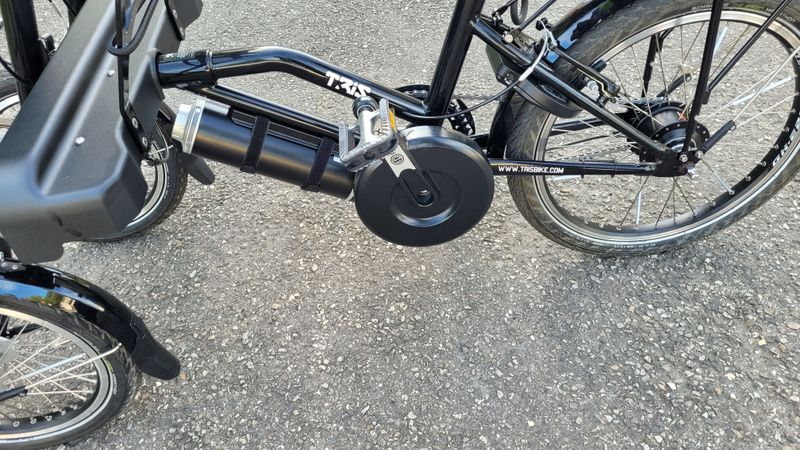 Brugt Tris Bike Tris Fix Power Avec 2 Roues Pendulaires à L'avant Moteur Et Batterie Pendix 2024 Urban & Touring