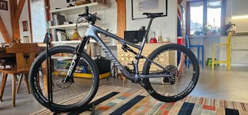 Used Specialized Epic 8 Pro - SRAM X0 AXS, RockShox Ultimate Flight Attendant 2026 2026 MTB