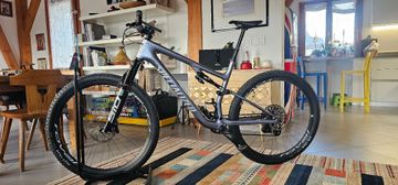 Brugt Specialized Epic 8 Pro - SRAM X0 AXS, RockShox Ultimate Flight Attendant 2026 2026 MTB