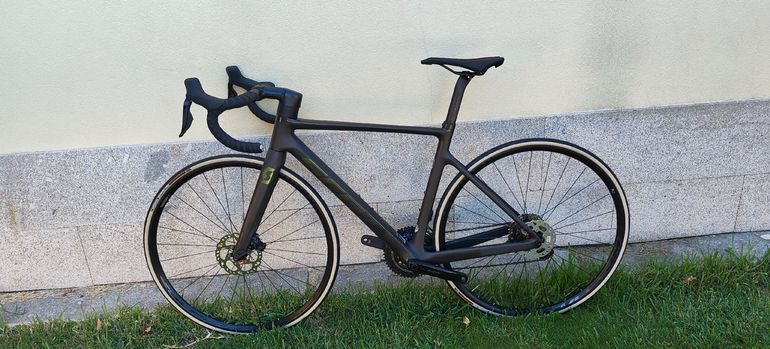 Brugt Scott Addict RC 30 2024 2024 Road & Gravel — billede 6 af 8