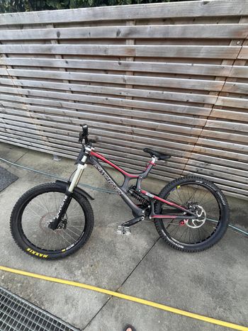 Santa Cruz V10 Shimano ZEE 2014 Mountainbike d'occasion — image 7 sur 8
