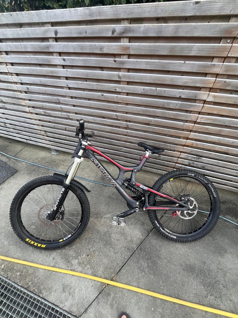 Santa Cruz V10 Shimano ZEE 2014 Mountainbike d'occasion — image 7 sur 8