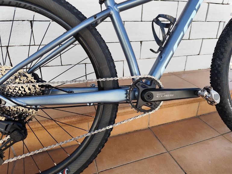 Used Scott 24 Shimano CUES 2026 Mountainbike, Light Gray — image 3 of 5