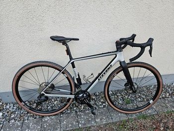 Tweedehands Stevens Camino Pro 2022 Road & Gravel