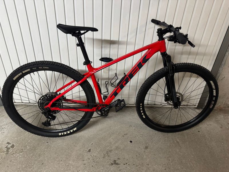 Used Trek Marlin 8 2022 2022 MTB