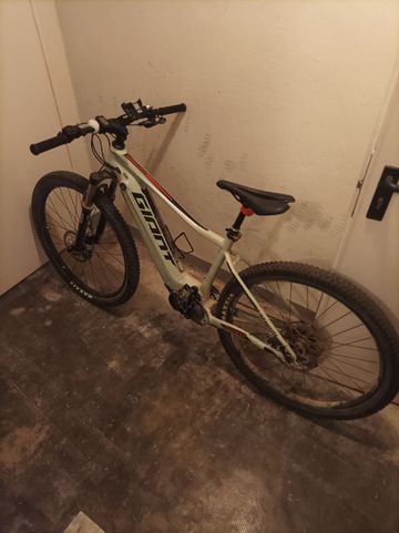 Giant Fathom 29 1 2023 2023 Mountainbike d'occasion — image 3 sur 3