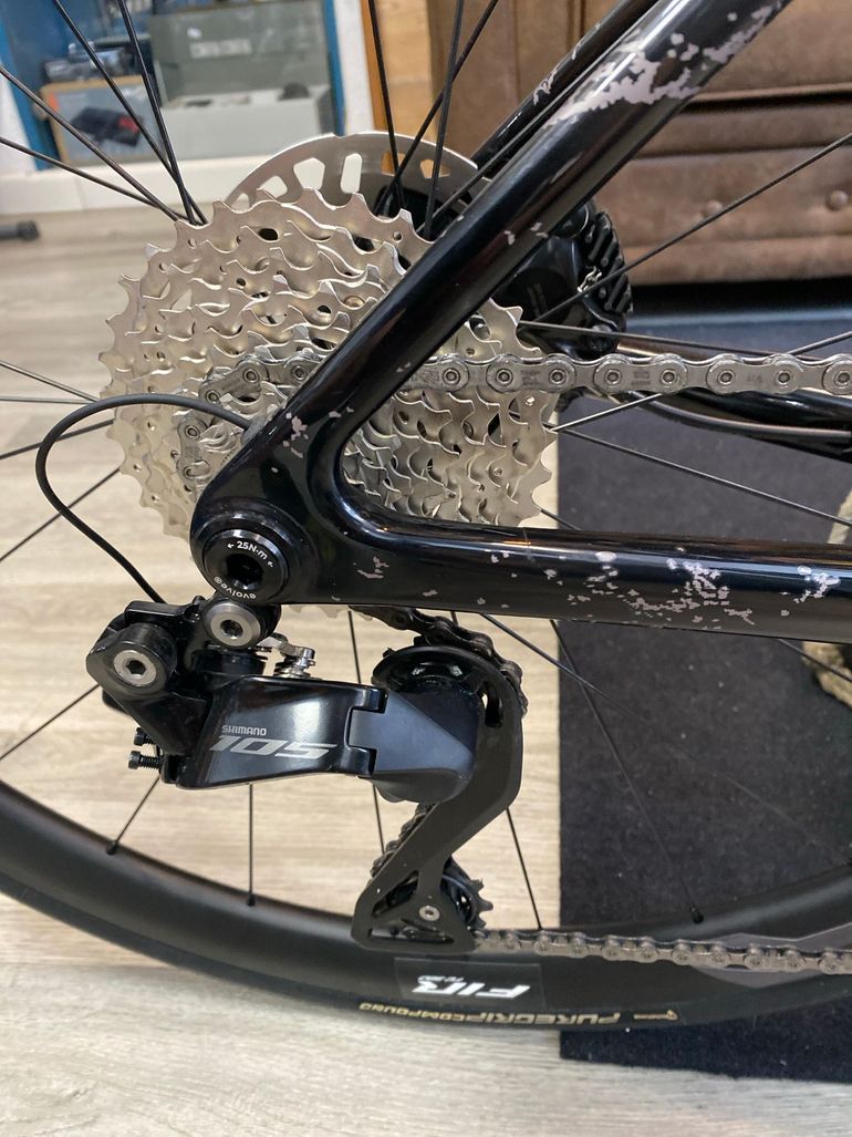 Used Evolve Custom Shimano 105 Di2 2026 Road & Gravel, Black — image 3 of 7
