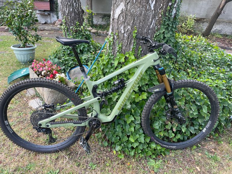 Brugt Nukeproof Mega Carbone 290 Factory 2021 Mountainbike — billede 4 af 7