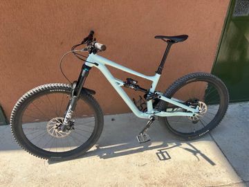 Used Specialized Status 160 2022 2022 Mountainbike, Blue, 29 — image 8 of 22