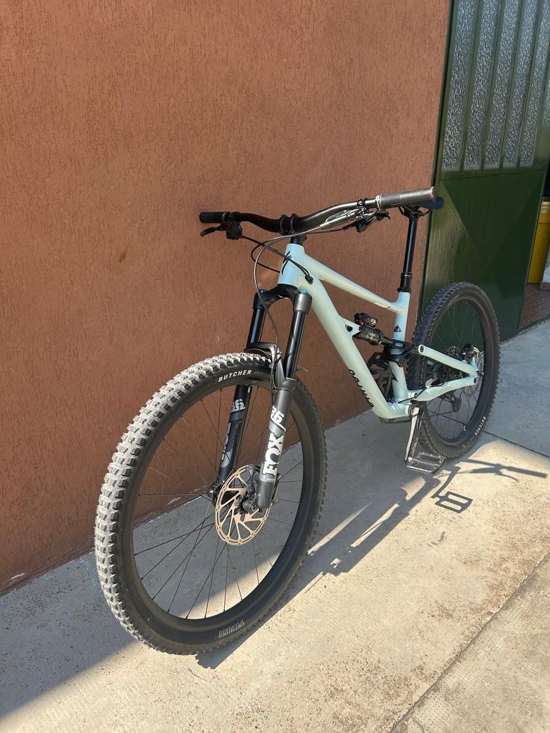 Käytetty Specialized Status 160 2022 2022 Mountainbike — kuva 9 / 22