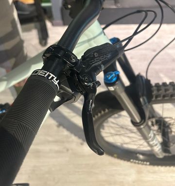 Used Specialized Status 160 2022 2022 Mountainbike, Blue, 29 — image 6 of 22