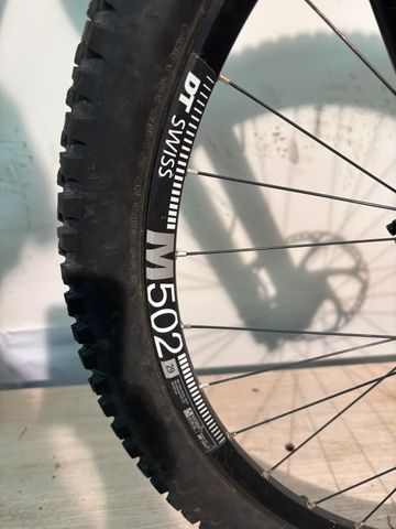 Used Commencal META TR ESSENTIAL 2 2022 2022 Mountainbike, Light Gray, 29 — image 7 of 14