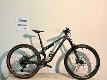 Used Commencal META TR ESSENTIAL 2 2022 2022 Mountainbike, Light Gray, 29 — image 1 of 14
