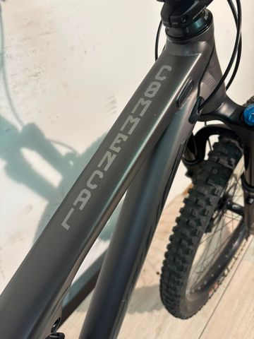 Used Commencal META TR ESSENTIAL 2 2022 2022 Mountainbike, Light Gray, 29 — image 8 of 14