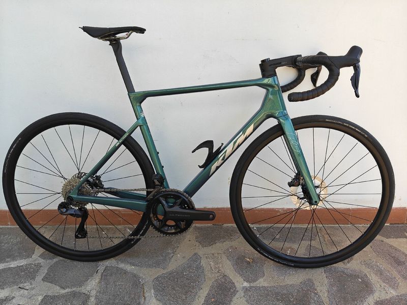 Käytetty KTM Revelator alto Shimano Ultegra Di2 2026 Road & Gravel