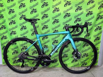 Käytetty Bianchi Specialissima PRO Ultegra Di2 2024 2024 Road & Gravel