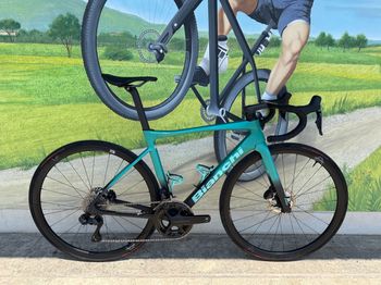 Bianchi Specialissima PRO Ultegra Di2 2024 2024 Road & Gravel de segunda mano