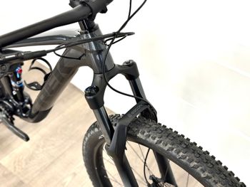 Brugt Trek Top Fuel 5 2023 2023 Mountainbike — billede 3 af 8
