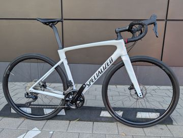 Used Specialized Roubaix SL8 Comp 2024 2024 Road & Gravel, White — image 1 of 17