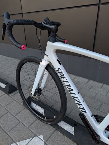 Used Specialized Roubaix SL8 Comp 2024 2024 Road & Gravel, White — image 17 of 17