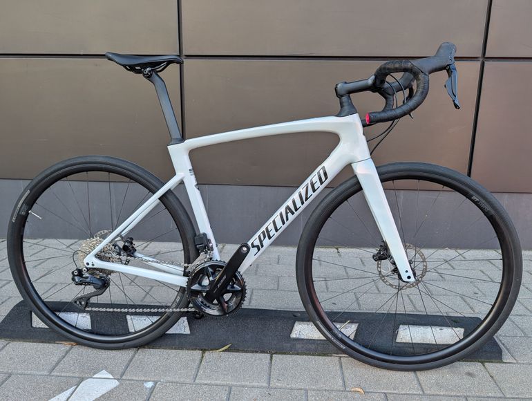 Gebrauchtes Specialized Roubaix SL8 Comp 2024 2024 Road & Gravel, Weiß — Bild 2 von 17