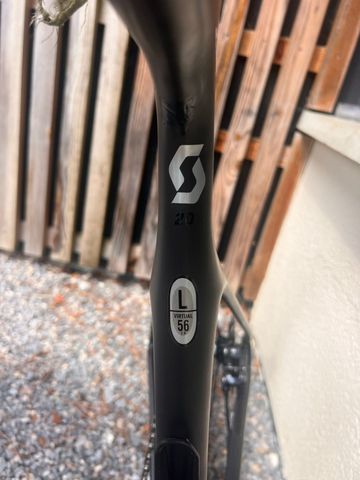 Tweedehands Scott Foil RC 10 2022 2022 Road & Gravel — afbeelding 7 van 15