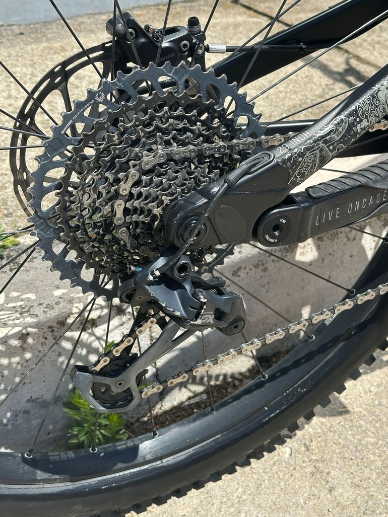 Used YT Custom SRAM GX 2025 Mountainbike, Black — image 8 of 14