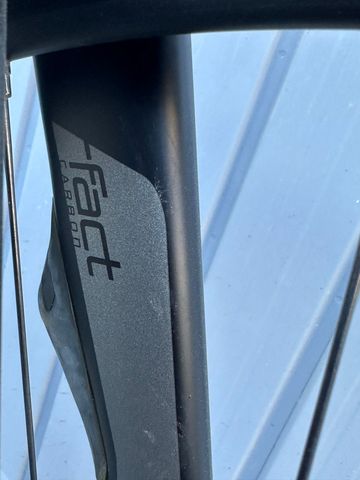 Specialized Diverge Comp Carbon 2015 2015 Road & Gravel de segunda mano, Negro — imagen 9 de 10