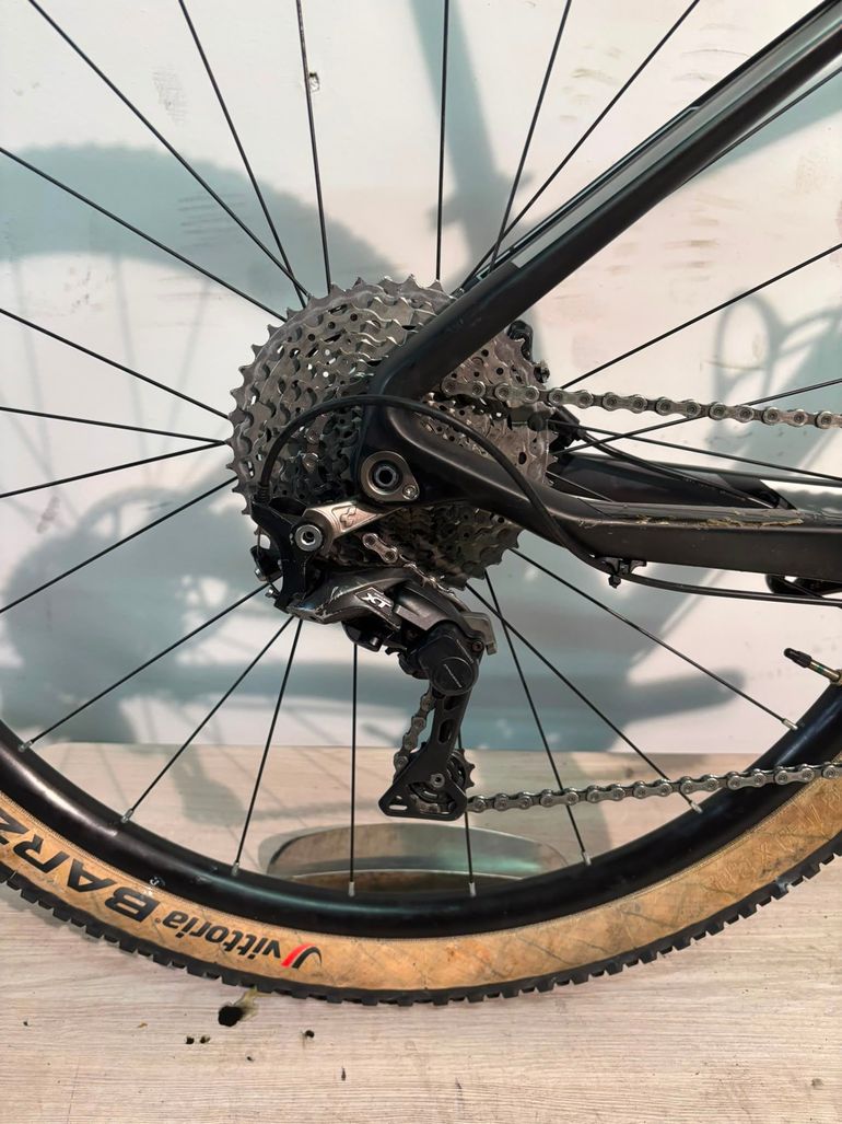 Używany CUBE C:62 Pro 2016 Mountainbike — zdjęcie 12 z 13