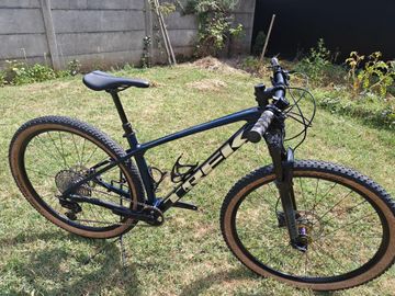 Used Trek Procaliber 9.6 2024 2024 Mountainbike, Blue, 29 — image 1 of 6