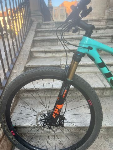 Brugt Trek Supercaliber 9.9 AXS 2020 2020 Mountainbike — billede 2 af 22