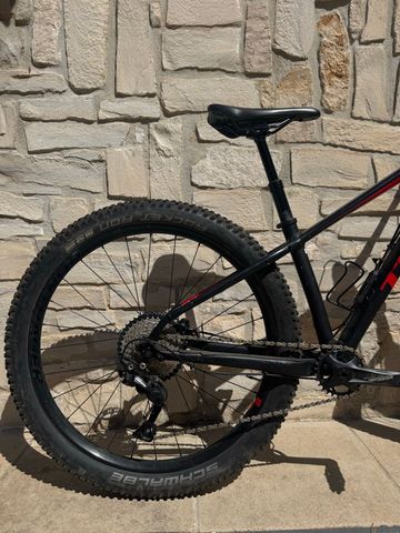 Used Trek Roscoe 7 2019 2019 Mountainbike, Black, 27.5 — image 3 of 3