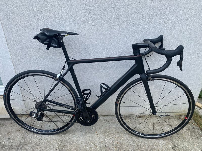 Käytetty Canyon Ultimate CF Evo 10.0 LTD 2019 2019 Road & Gravel