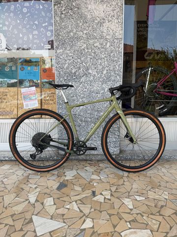 Fuji Jari SRAM Apex 2021 Road & Gravel d'occasion