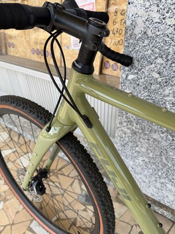 Gebrauchtes Fuji Jari SRAM Apex 2021 Road & Gravel, Grün — Bild 10 von 13