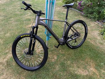 Used Orbea URRUN 30 2022 2022 Mountainbike, Light Gray, 29 — image 1 of 11